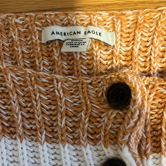 small american eagle white and orange striped sweater with quarter buttons - Picture 2 of 2